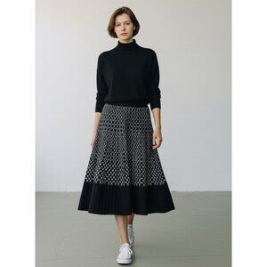 Gabby Isabella Knit Midi Skirt Size Large  Blk/ Whi  Pleated  Fall Winter Weight
